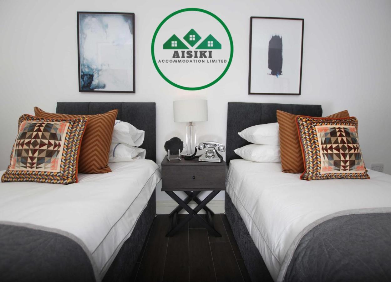 Aisiki Living At Upton Rd, Multiple 1, 2, Or 3 Bedroom Apartments, King Or Twin Beds With Free Wi-Fi & Parking Watford  Zewnętrze zdjęcie