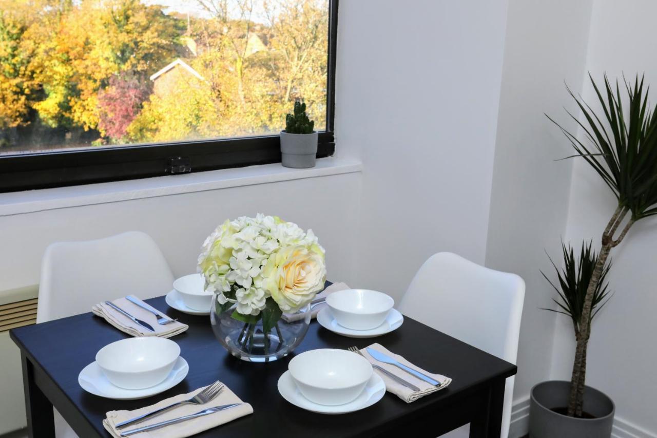 Aisiki Living At Upton Rd, Multiple 1, 2, Or 3 Bedroom Apartments, King Or Twin Beds With Free Wi-Fi & Parking Watford  Zewnętrze zdjęcie
