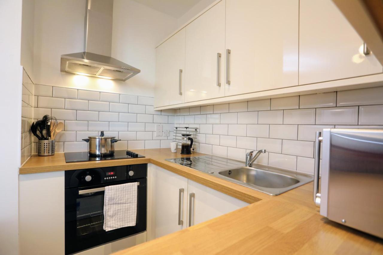 Aisiki Living At Upton Rd, Multiple 1, 2, Or 3 Bedroom Apartments, King Or Twin Beds With Free Wi-Fi & Parking Watford  Zewnętrze zdjęcie