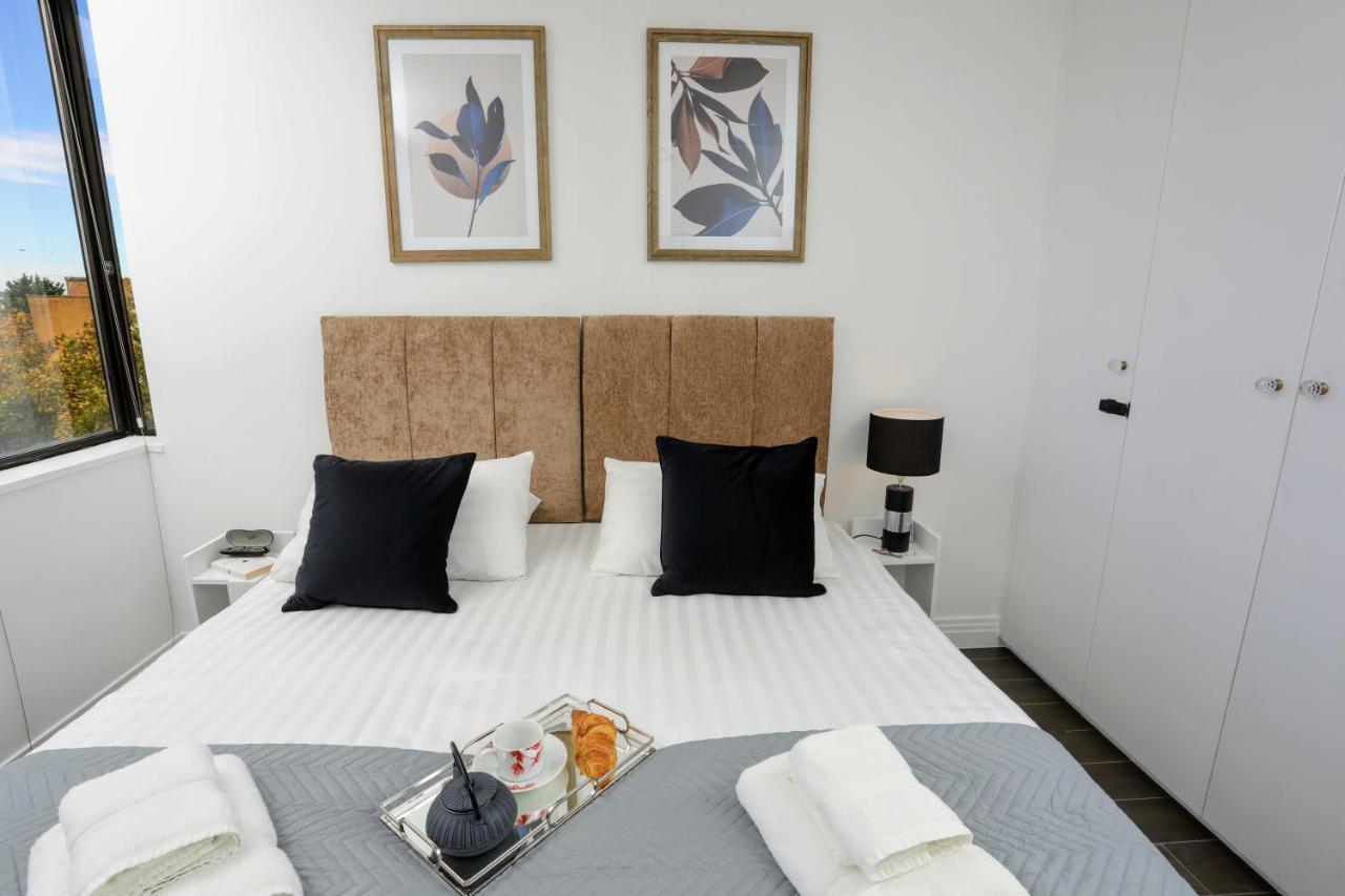 Aisiki Living At Upton Rd, Multiple 1, 2, Or 3 Bedroom Apartments, King Or Twin Beds With Free Wi-Fi & Parking Watford  Zewnętrze zdjęcie