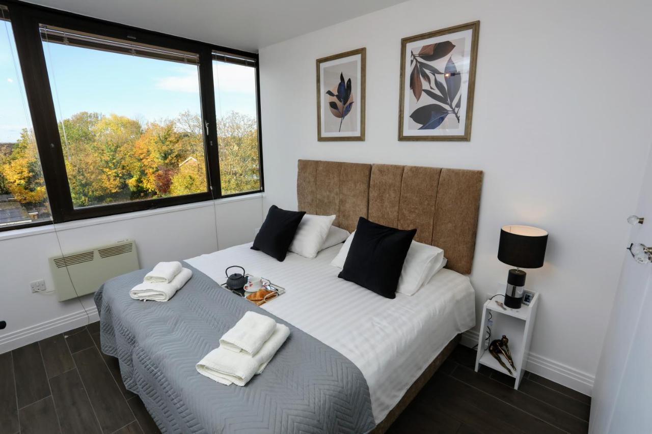 Aisiki Living At Upton Rd, Multiple 1, 2, Or 3 Bedroom Apartments, King Or Twin Beds With Free Wi-Fi & Parking Watford  Zewnętrze zdjęcie