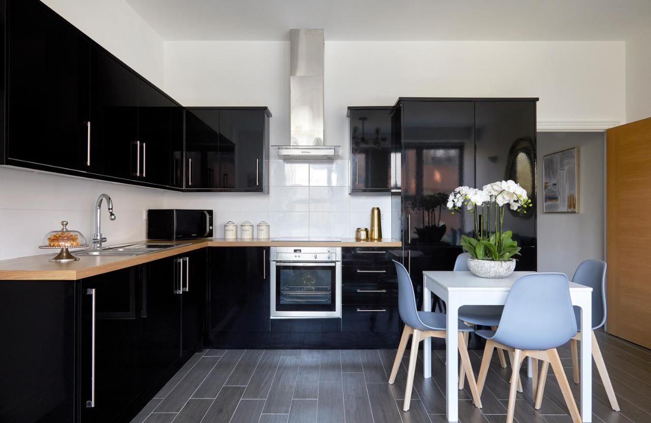 Aisiki Living At Upton Rd, Multiple 1, 2, Or 3 Bedroom Apartments, King Or Twin Beds With Free Wi-Fi & Parking Watford  Zewnętrze zdjęcie