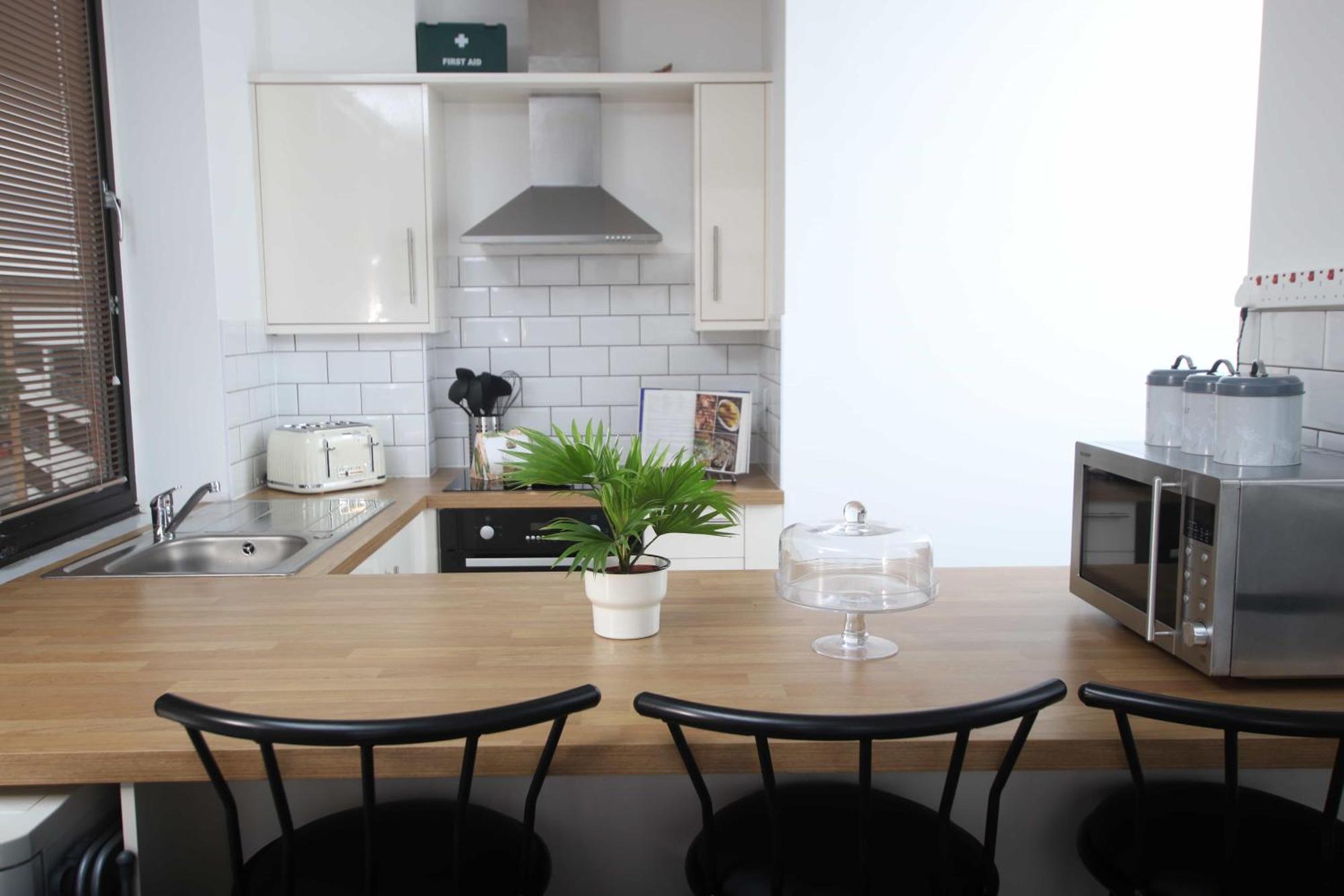 Aisiki Living At Upton Rd, Multiple 1, 2, Or 3 Bedroom Apartments, King Or Twin Beds With Free Wi-Fi & Parking Watford  Zewnętrze zdjęcie