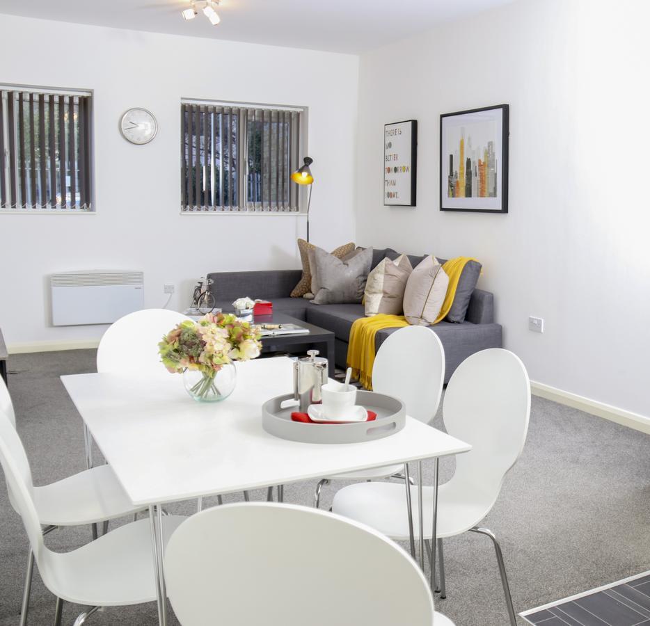 Aisiki Living At Upton Rd, Multiple 1, 2, Or 3 Bedroom Apartments, King Or Twin Beds With Free Wi-Fi & Parking Watford  Zewnętrze zdjęcie