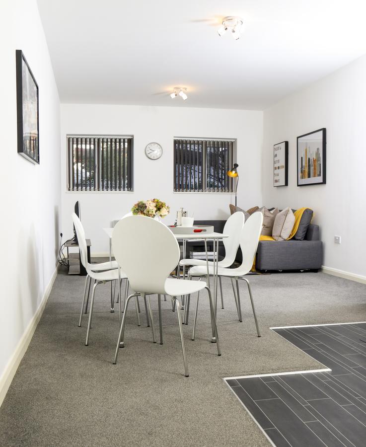 Aisiki Living At Upton Rd, Multiple 1, 2, Or 3 Bedroom Apartments, King Or Twin Beds With Free Wi-Fi & Parking Watford  Zewnętrze zdjęcie