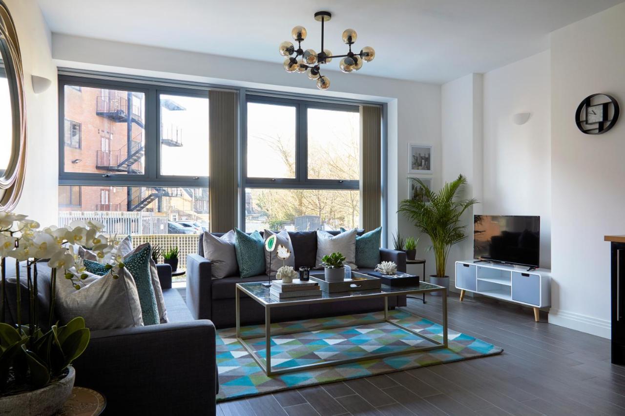 Aisiki Living At Upton Rd, Multiple 1, 2, Or 3 Bedroom Apartments, King Or Twin Beds With Free Wi-Fi & Parking Watford  Zewnętrze zdjęcie